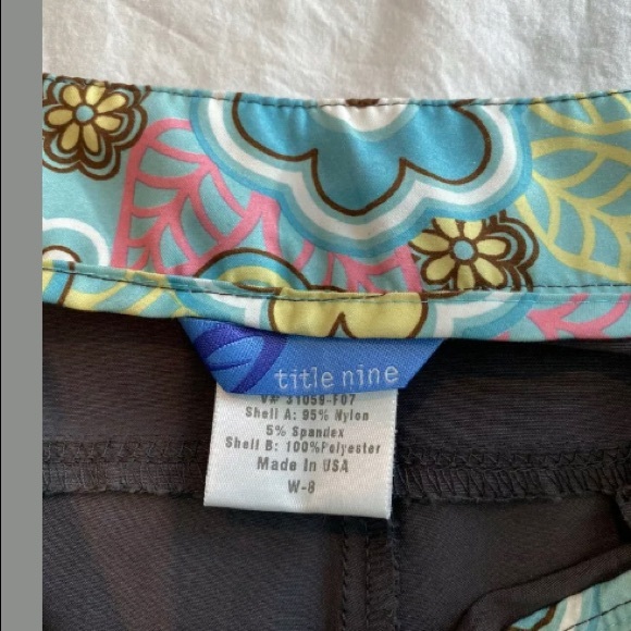 Title Nine pants, brown size 8 - Picture 3 of 7